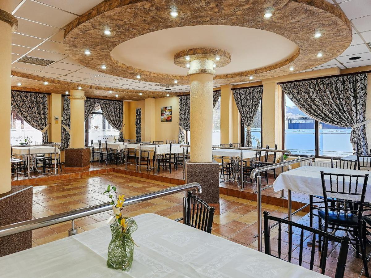 Hotel Simeria Gura Humorului Εξωτερικό φωτογραφία